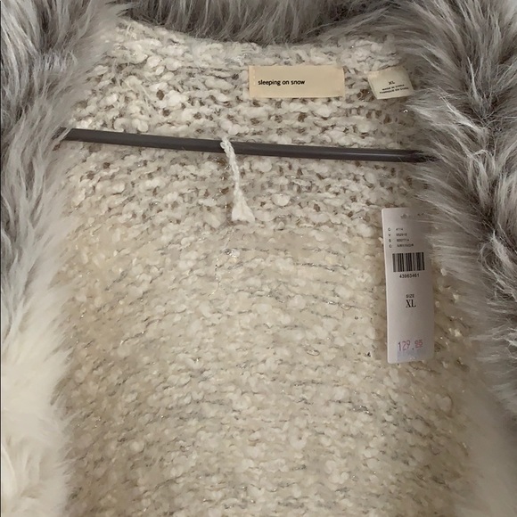 Sweater - Picture 5 of 8